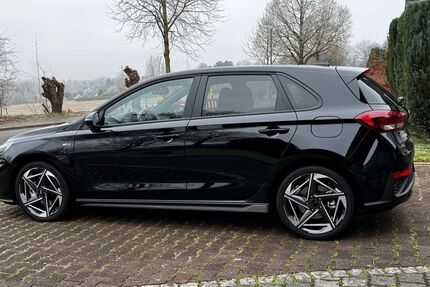 Hyundai i30 2.900 km 25.400 &euro; ESSEN 45359