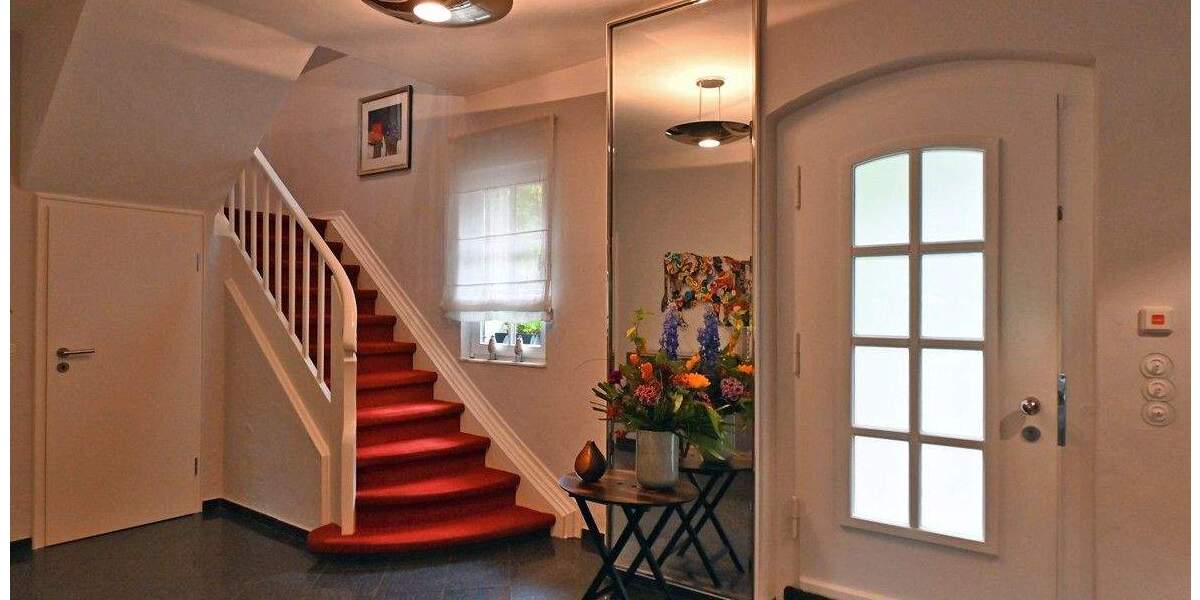 Einfamilienhaus Essen Werden - 6 Zimmer, 242 m&sup2;, 1.350.000&euro; | Angebot:25663253