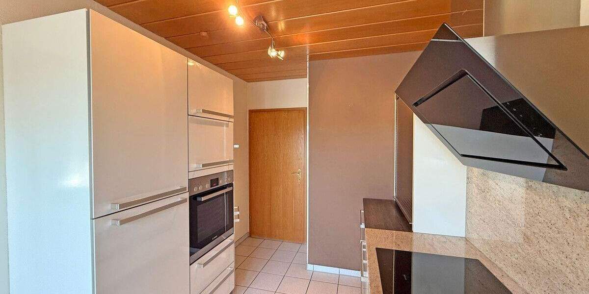 Etagenwohnung Dinslaken Bruch - 4 Zimmer, 115 m&sup2;, 229.000&euro; | Angebot:25684457