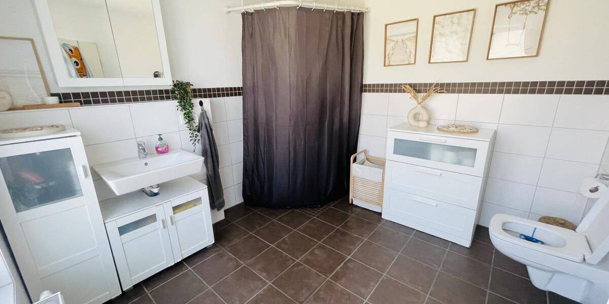 Etagenwohnung Oberhausen Sterkrade-Mitte - 3 Zimmer, 106 m&sup2;, 1.020&euro; | Angebot:26502381