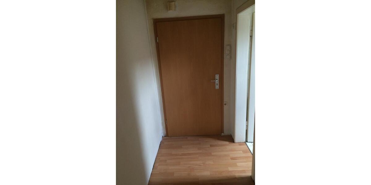 Dachgeschoßwohnung Gelsenkirchen Gelsenkirchen-Mitte - 4 Zimmer, 52 m&sup2;, 65.000&euro; | Angebot:27623600
