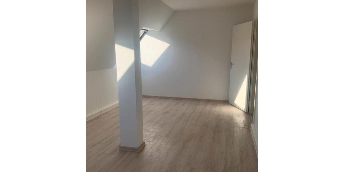 Dachgeschoßwohnung Herne Wanne - 2 Zimmer, 65 m&sup2;, 469&euro; | Angebot:25784507