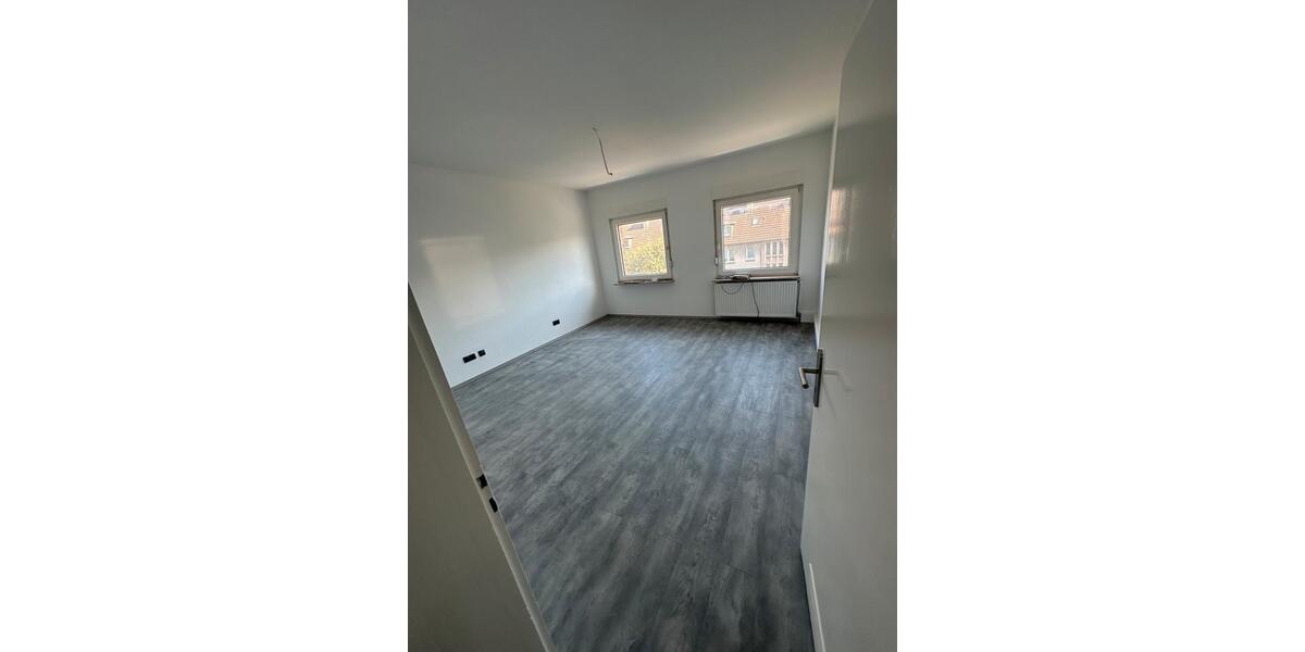 Etagenwohnung Gelsenkirchen Gelsenkirchen-Mitte - 5 Zimmer, 120 m&sup2;, 1.250&euro; | Angebot:26691965