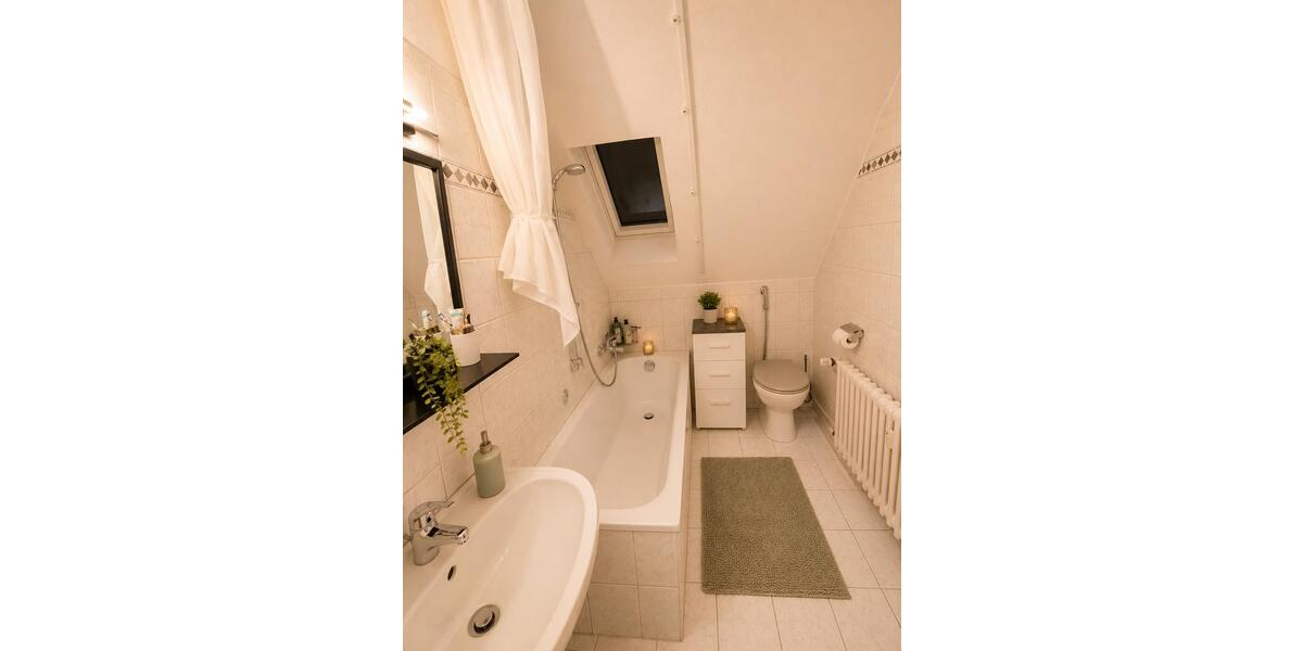 Dachgeschoßwohnung Essen Stadtbezirk IV - 2 Zimmer, 60 m&sup2;, 110.000&euro; | Angebot:26754334