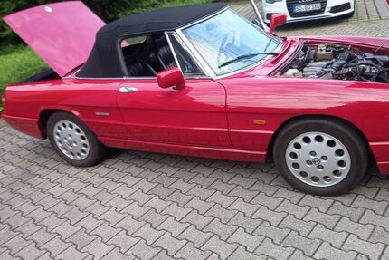 Alfa Romeo Spider 105.686 km 17.500 &euro; dortmund 44227
