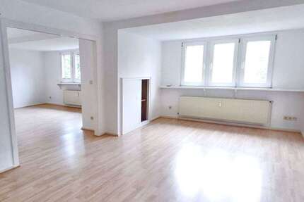 Wohnung Bochum Weitmar - 2.5 Zimmer, 70 m&sup2;, 585&euro; | Angebot:27732127