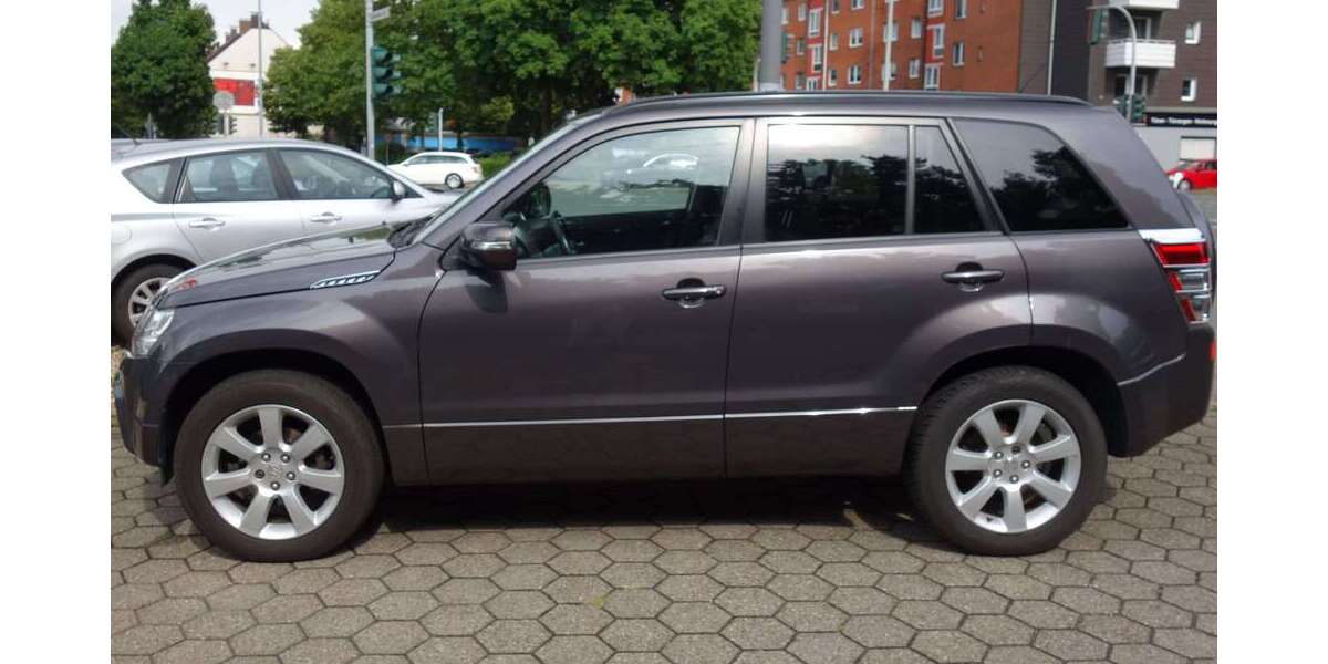 Suzuki Grand Vitara 138.000 km 10.799 &euro; Herne 44653