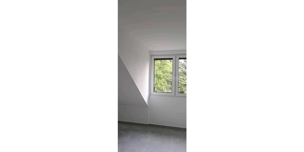 Dachgeschoßwohnung Lünen Alstedde - 1 Zimmer, 85 m&sup2;, 900&euro; | Angebot:26585326