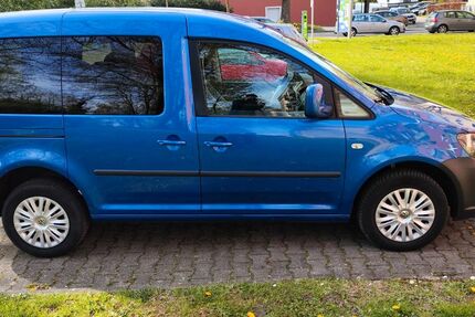 VW Caddy 204.700 km 7.800 &euro; Essen 45326