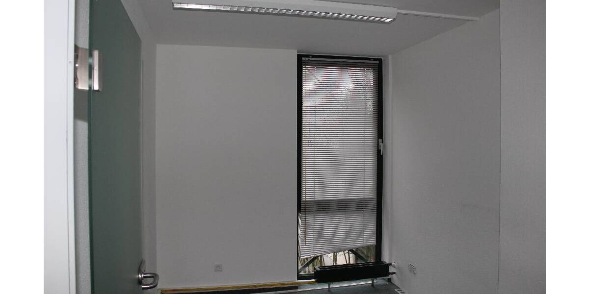 Gewerbeobjekt Gelsenkirchen Buer - 6 Zimmer, 133 m&sup2;, 1.003&euro; | Angebot:26744859