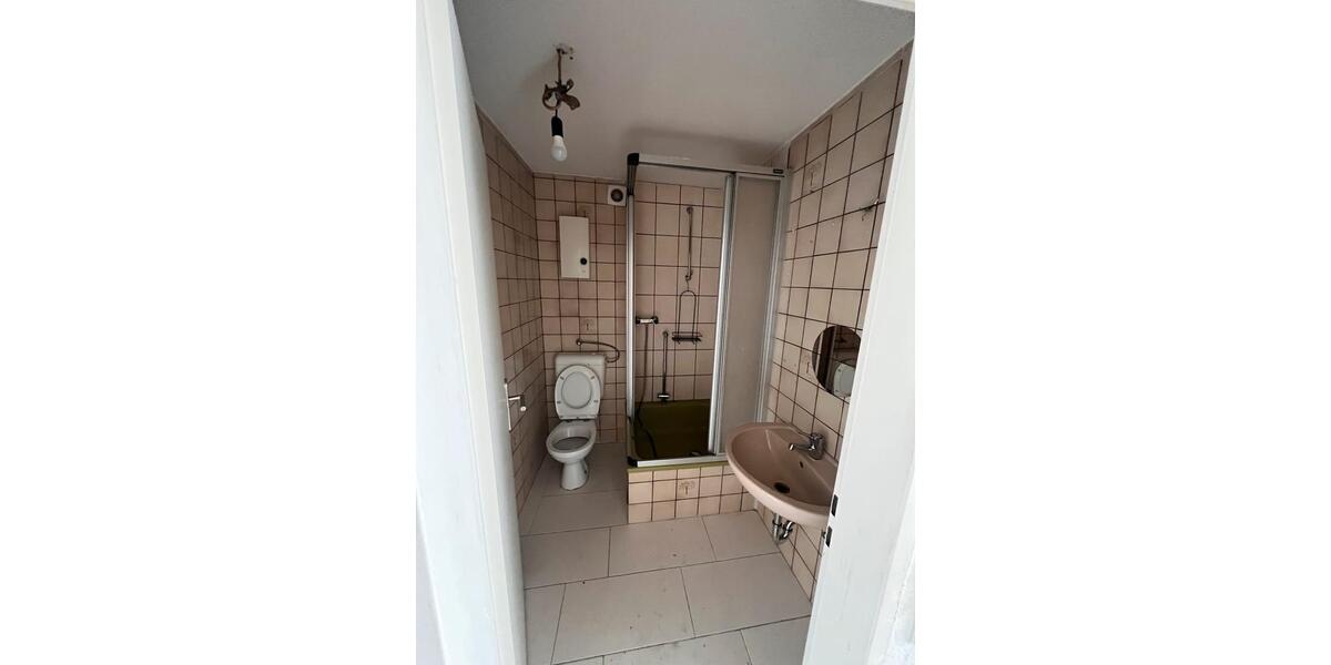 Dachgeschoßwohnung Gelsenkirchen Ückendorf - 3 Zimmer, 80 m&sup2;, 600&euro; | Angebot:26613530