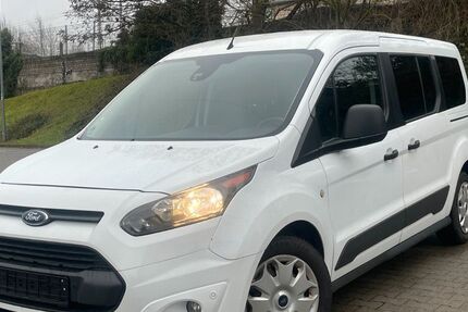 Ford Grand Tourneo 211.802 km 5.950 &euro; Essen 45139