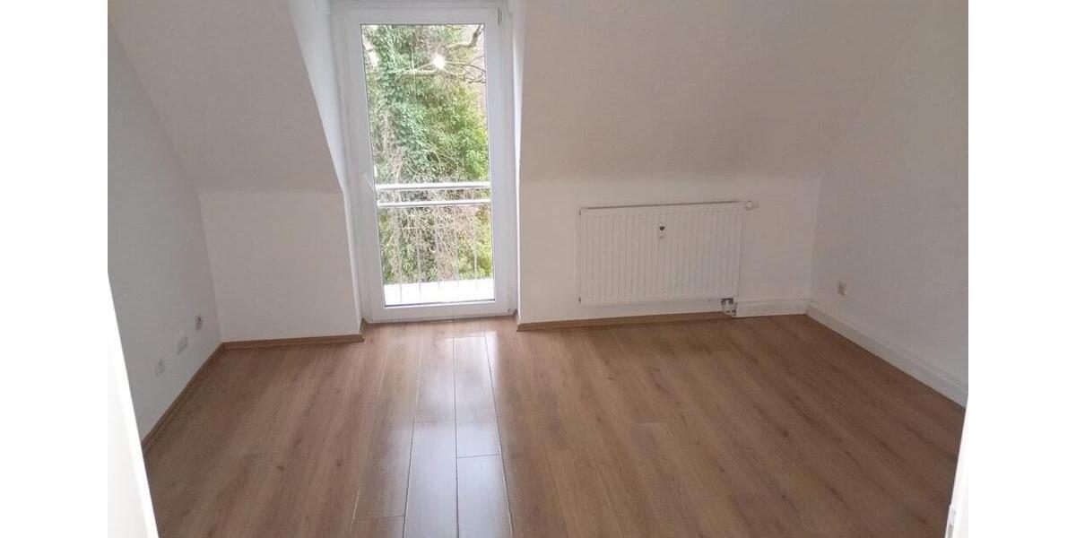 Dachgeschoßwohnung Gelsenkirchen Gelsenkirchen-Mitte - 2 Zimmer, 44 m&sup2;, 350&euro; | Angebot:26049211