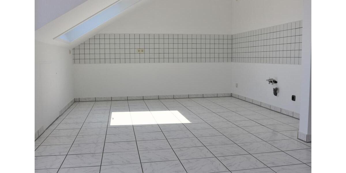 Dachgeschoßwohnung Dinslaken Lohberg - 2.5 Zimmer, 76 m&sup2;, 730&euro; | Angebot:26633965