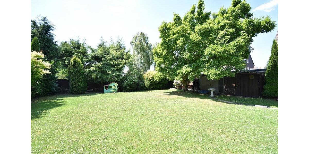 Etagenwohnung Essen Stadtbezirk VI - 4 Zimmer, 145 m&sup2;, 1.450&euro; | Angebot:22040281