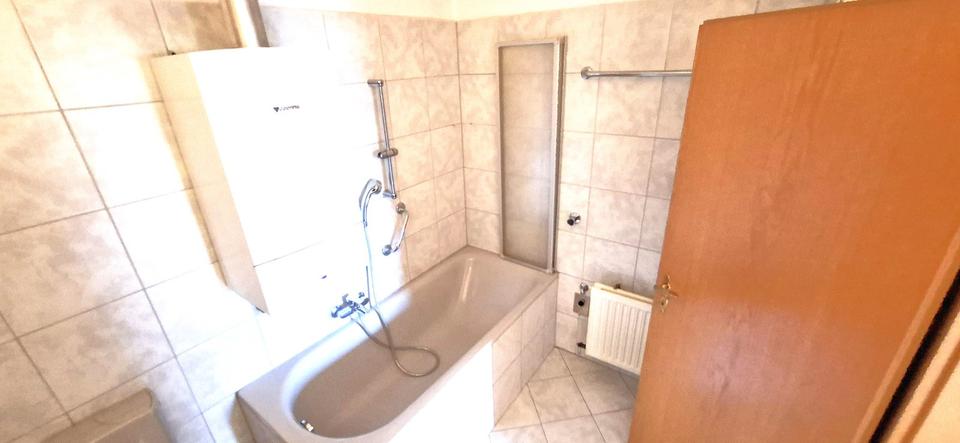 Etagenwohnung Gelsenkirchen Gelsenkirchen-Mitte - 2.5 Zimmer, 69 m&sup2;, 420&euro; | Angebot:24866119