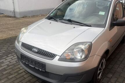 Ford Fiesta 163.660 km 2.999 &euro; Bochum 44805