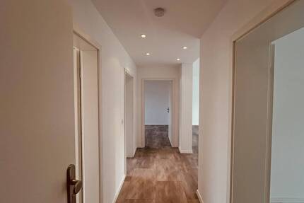 Wohnung Essen Steele - 3 Zimmer, 80 m&sup2;, 760&euro; | Angebot:26305936