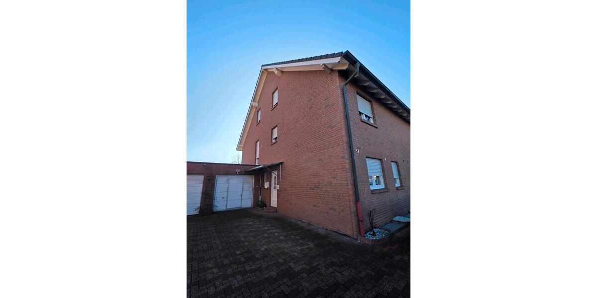 Doppelhaushälfte Lünen Alstedde - 2 Zimmer, 160 m&sup2;, 1.800&euro; | Angebot:26595948