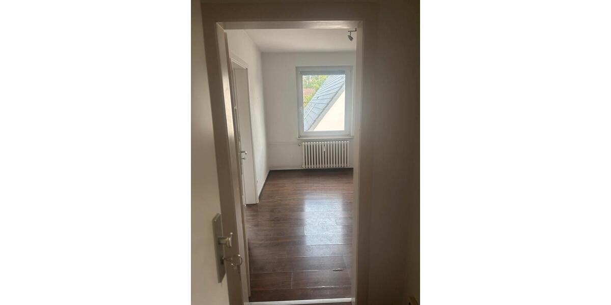 Dachgeschoßwohnung Gladbeck Brauck - 2 Zimmer, 362 m&sup2;, 500&euro; | Angebot:26697825