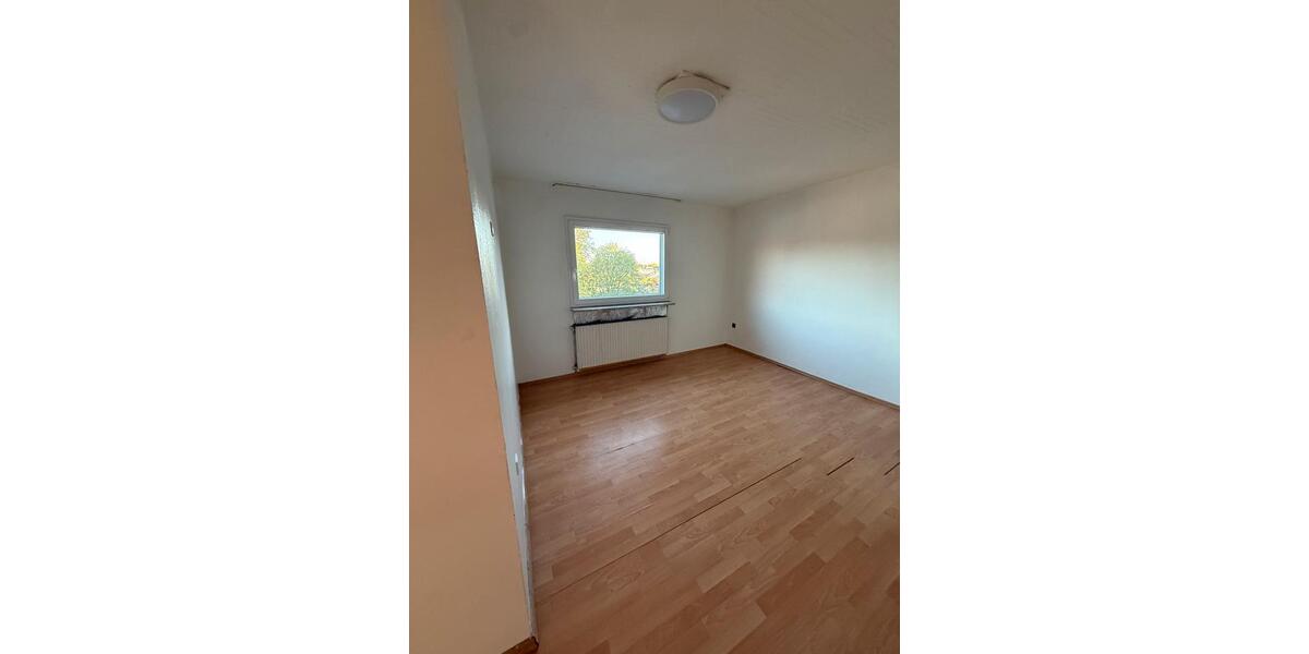 Dachgeschoßwohnung Essen Stadtbezirk V - 2 Zimmer, 70 m&sup2;, 750&euro; | Angebot:26699828