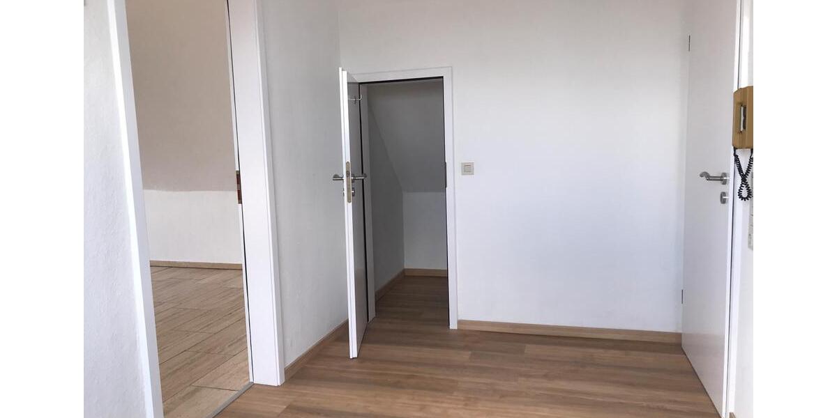 Dachgeschoßwohnung Dortmund Hörde - 1.5 Zimmer, 43 m&sup2;, 125.000&euro; | Angebot:26130282