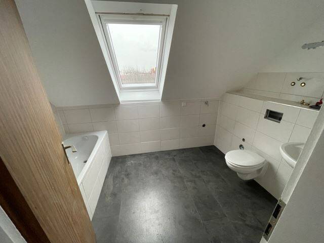 Etagenwohnung Gelsenkirchen Rotthausen - 3 Zimmer, 72 m&sup2;, 395&euro; | Angebot:25778463