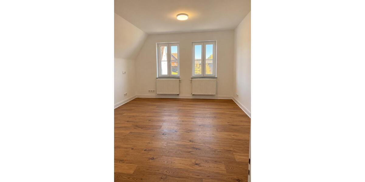 Erdgeschoßwohnung Lüdinghausen - 6 Zimmer, 150 m&sup2;, 1.700&euro; | Angebot:27608786