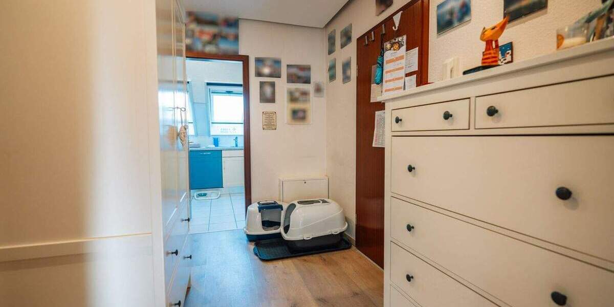 Etagenwohnung Velbert Nierenhof - 2 Zimmer, 74 m&sup2;, 189.000&euro; | Angebot:25683979