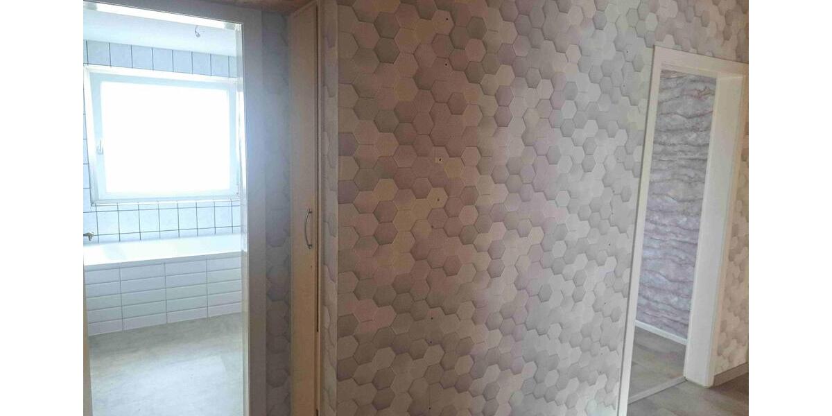 Erdgeschoßwohnung Essen Stadtbezirk VII - 3.5 Zimmer, 120.000&euro; | Angebot:21987300