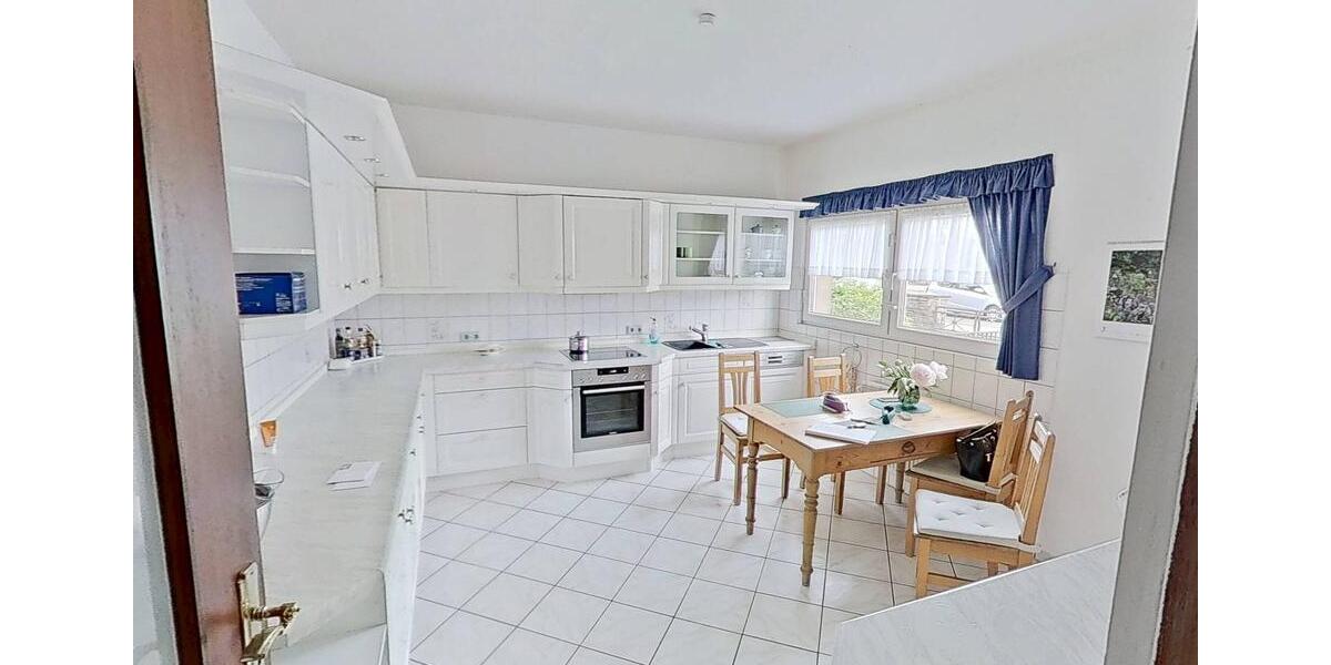 Einfamilienhaus Oberhausen Schmachtendorf - 6 Zimmer, 140 m&sup2;, 1.600&euro; | Angebot:26675178