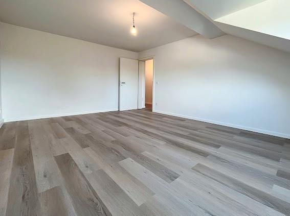 Dachgeschoßwohnung Bochum Wiemelhausen - 2.5 Zimmer, 69 m&sup2;, 897&euro; | Angebot:27572063