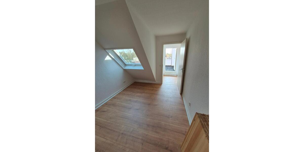 Dachgeschoßwohnung Herne - 3.5 Zimmer, 75 m&sup2;, 560&euro; | Angebot:26033806