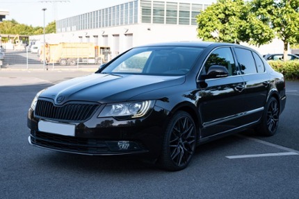 Skoda Superb 151.000 km 10.000 &euro; Marl 45768