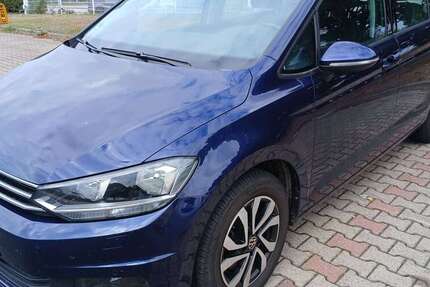 VW Touran 99.800 km 13.990 &euro; Dortmund 44143