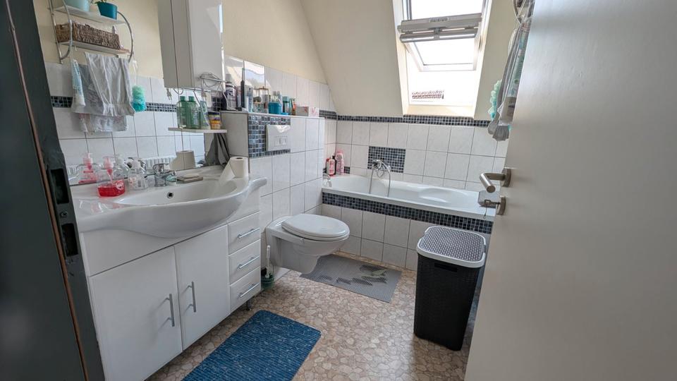 Dachgeschoßwohnung Witten Rüdinghausen - 2.5 Zimmer, 64 m&sup2;, 575&euro; | Angebot:27611971