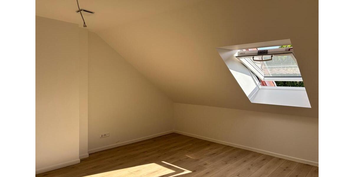 Dachgeschoßwohnung Reken - 4 Zimmer, 128 m&sup2;, 1.543&euro; | Angebot:26385466