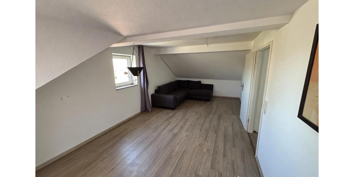 Dachgeschoßwohnung Gelsenkirchen Erle - 2 Zimmer, 47 m&sup2;, 350&euro; | Angebot:26465288