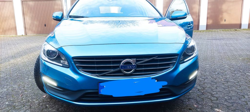 Volvo V60 108.000 km 14.999 &euro; Castrop-Rauxel 44575