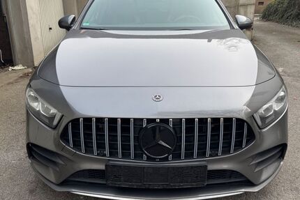 Mercedes-Benz A 200 281.500 km 15.900 &euro; Essen 45143