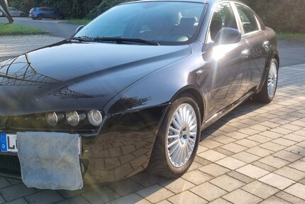 Alfa Romeo 159 366.521 km 1.300 &euro; Dortmund 44135