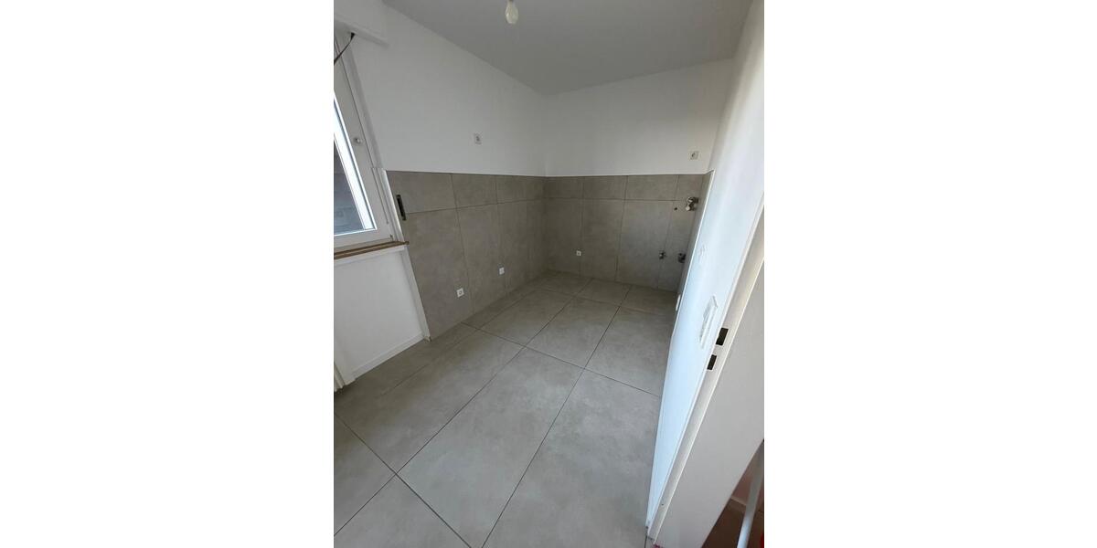 Etagenwohnung Bochum Eppendorf - 3 Zimmer, 83 m&sup2;, 1.000&euro; | Angebot:26031719