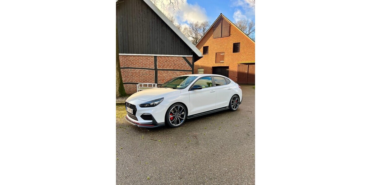 Hyundai i30 54.000 km 25.000 &euro; Heiden 46359