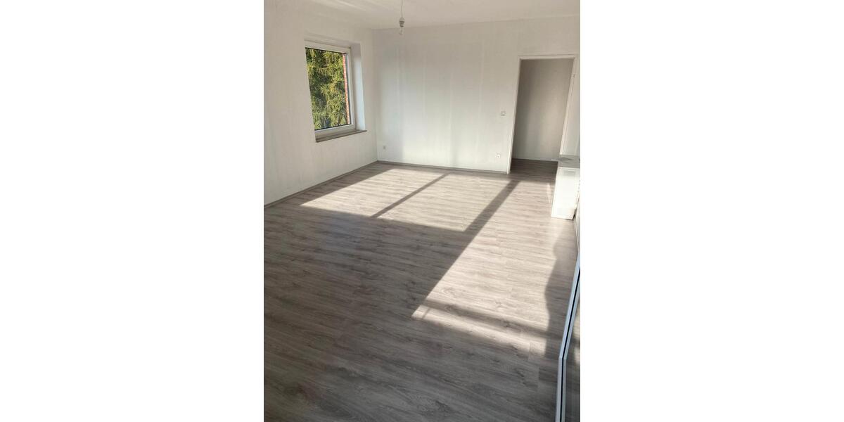 Etagenwohnung Hünxe - 3 Zimmer, 72 m&sup2;, 600&euro; | Angebot:26614527