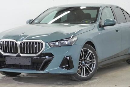 BMW i5 12.742 km 63.930 &euro; Mülheim 45472