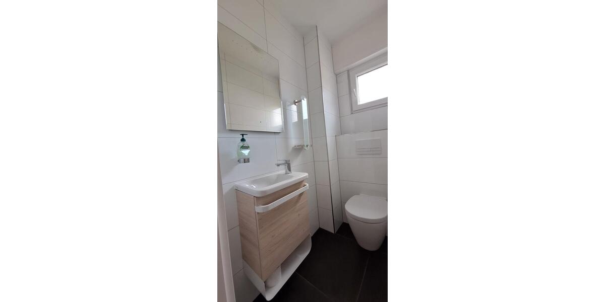 Etagenwohnung Mülheim an der Ruhr Broich - 2 Zimmer, 76 m&sup2;, 950&euro; | Angebot:25803679