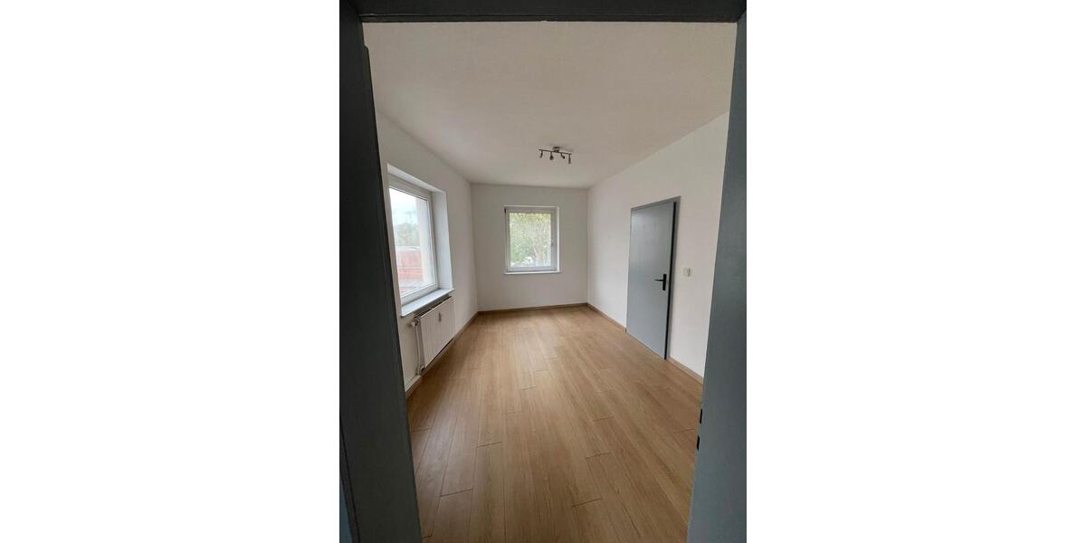Etagenwohnung Gelsenkirchen Rotthausen - 4 Zimmer, 69 m&sup2;, 590&euro; | Angebot:26415575
