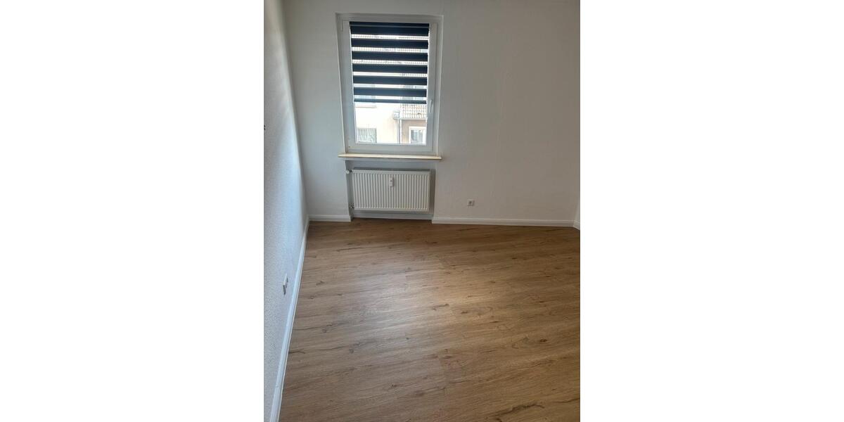 Etagenwohnung Essen Stadtbezirk III - 4.5 Zimmer, 80 m&sup2;, 1.100&euro; | Angebot:26048124