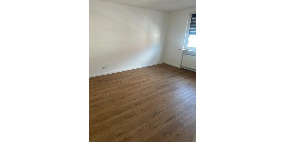 Etagenwohnung Essen Stadtbezirk III - 4.5 Zimmer, 80 m&sup2;, 1.100&euro; | Angebot:26048124